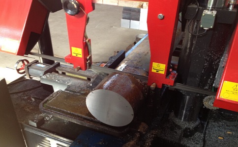 揭东卧式带锯床加工时出现明显振荡如何排查？